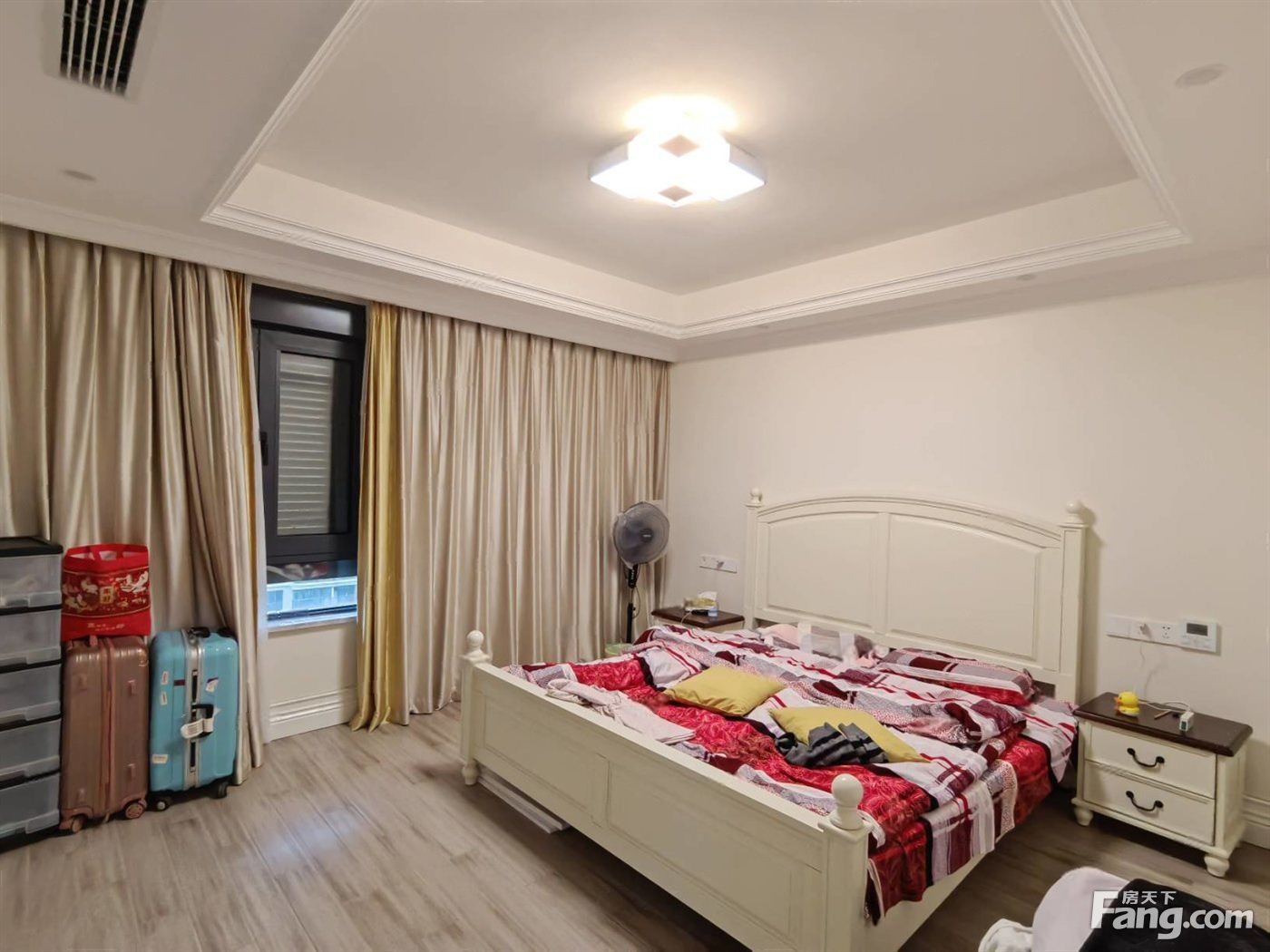 双流华府5号线地铁口 精装房 双流华府5号线地铁口 精装房